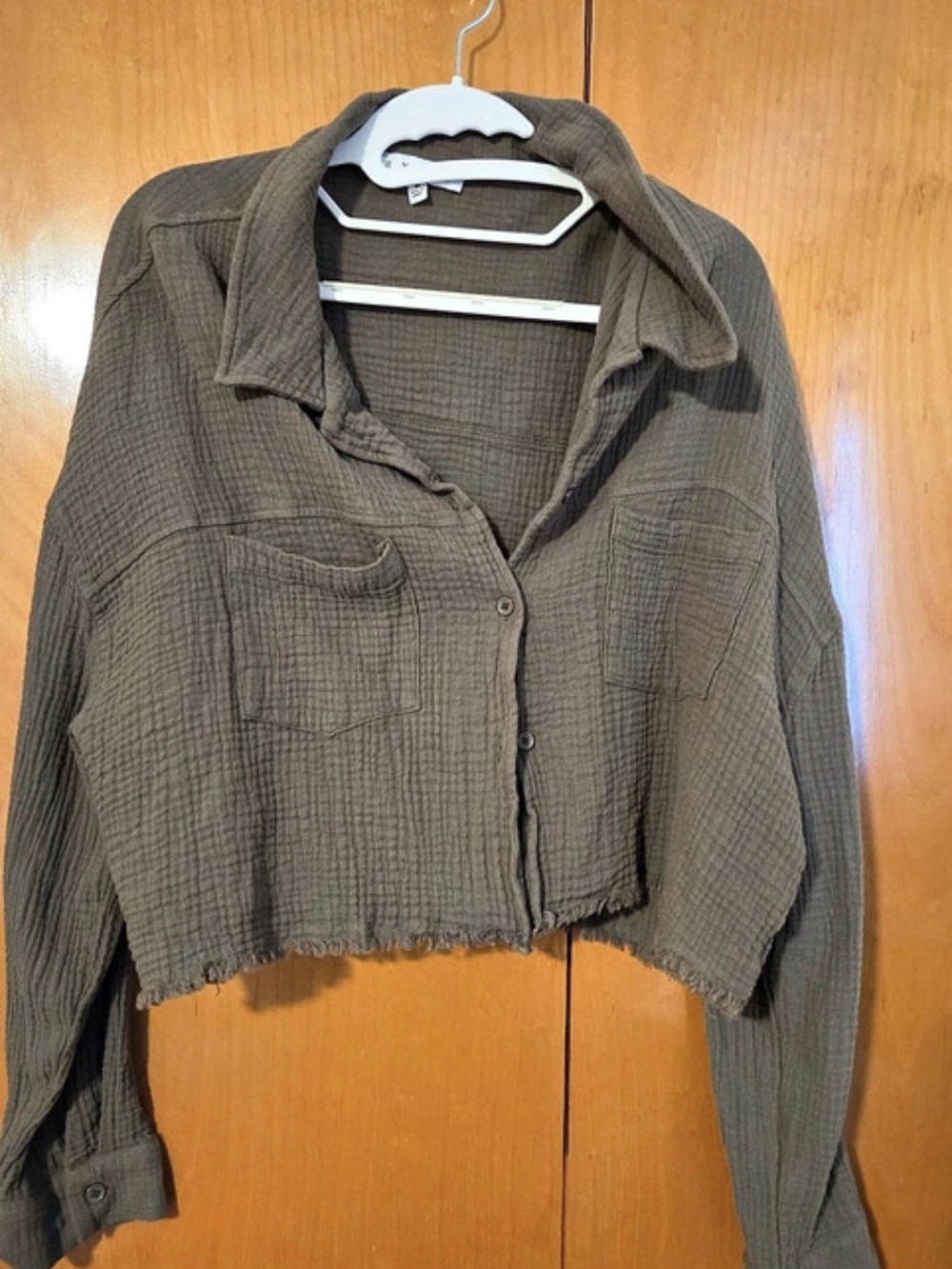 HYFVE Cropped Button Down in Green Size Medium
